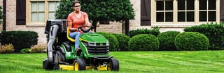 John Deere 100 Series Mowers