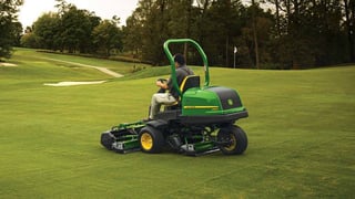 John Deere 2550 PrecisionCut™ Product Image