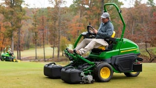 John Deere 2750 E-Cut™ Hybrid Product Image