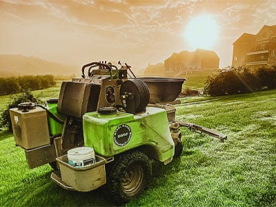 zero turn gas lawn mowers
