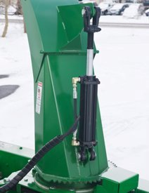 Optional hydraulic cylinder controls chute 