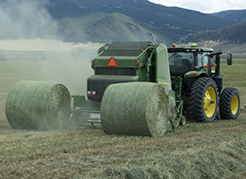 Accumulating bales