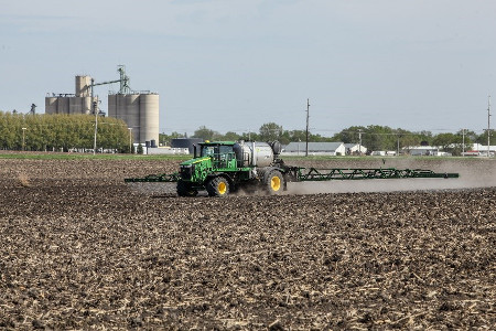 F4365 applying with the LS475 Liquid System