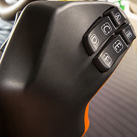 Reconfigurable buttons on multifunction handle