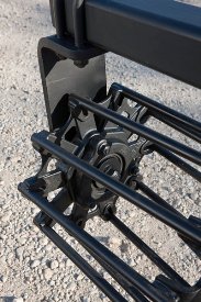 Maintenance-free bearing in rolling basket