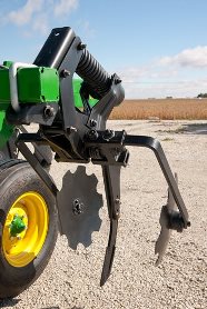 Pin-adjust closing disk 