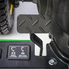 Integrated brake and differential lock pedal 