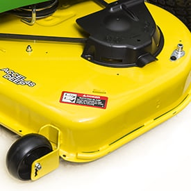 Easy-to-adjust mower wheel and mower side reinforcement