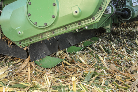 CR12 Corn Head with Stalk Deflectors