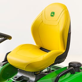 Comfortable cut-and-sewn seat