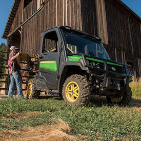 XUV835M Cab shown