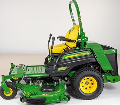 Z997R with 72-in. (183-cm) 7-Iron PRO Mower Deck