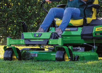 42-in. (107-cm) Accel Deep Mower Deck