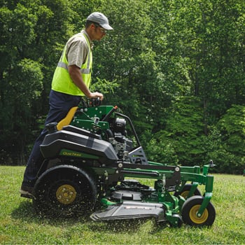 Q850M QuikTrak Mower