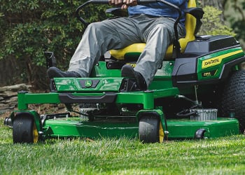 48-in. (122-cm) Accel Deep Mower Deck