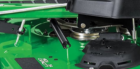 Mower level adjusting points