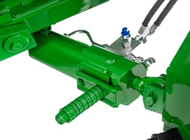 Optional rearward-swinging hydraulic cylinder