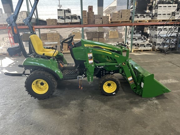 Image of John Deere 1023E