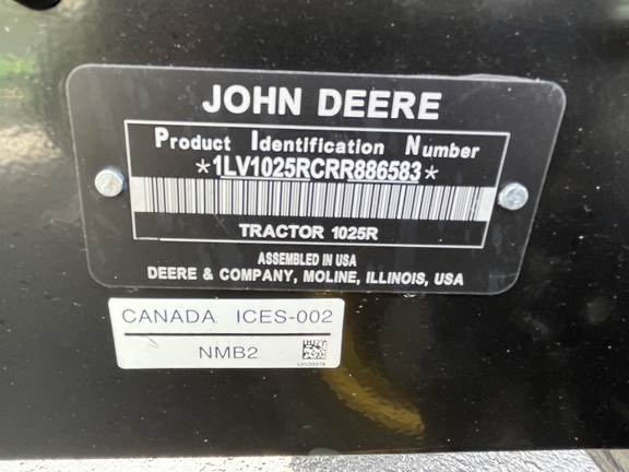 Pre-Owned John Deere 1025R in Fort Pierce, FL Photo 6