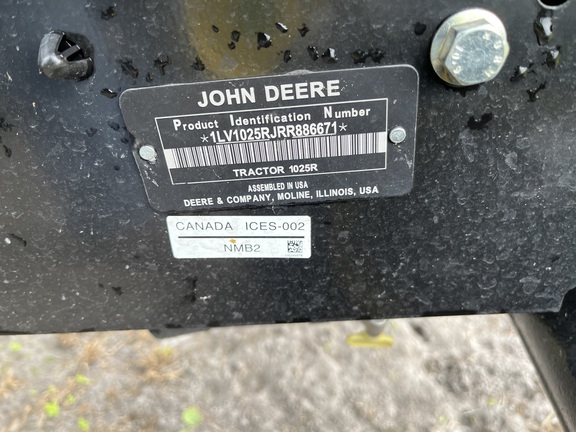 Pre-Owned John Deere 1025R in Okeechobee, FL Photo 6