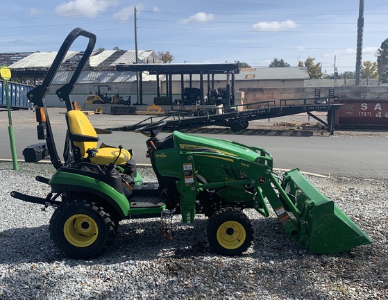 Pre-Owned John Deere 1025R in Largo, FL Photo 5
