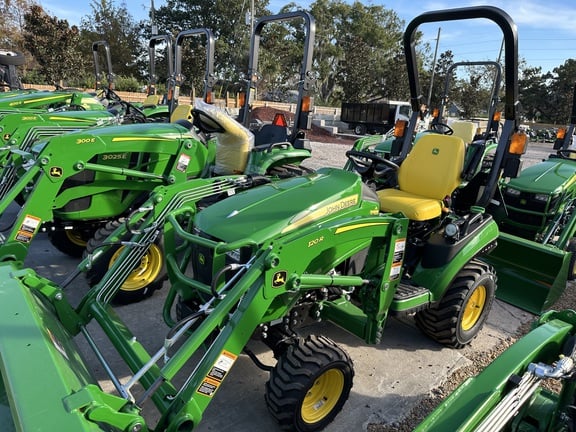 Image of John Deere 1025R