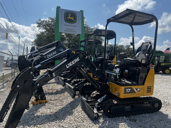 Image of John Deere 17 P