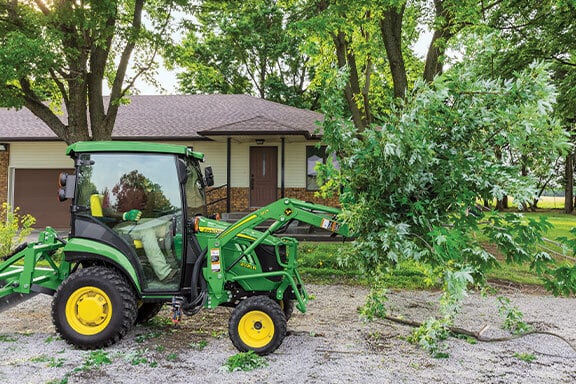 Pre-Owned John Deere 2025R with 120R Loader in Fort Myers, FL Photo 2