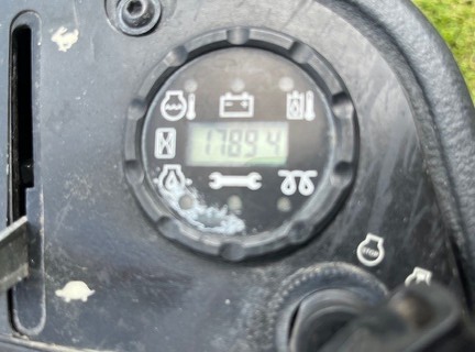 Pre-Owned John Deere 2400 in Boynton Beach, FL Photo 6