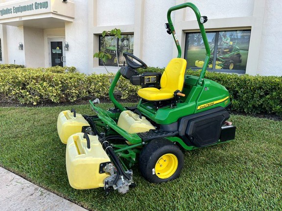 Image of John Deere 2700