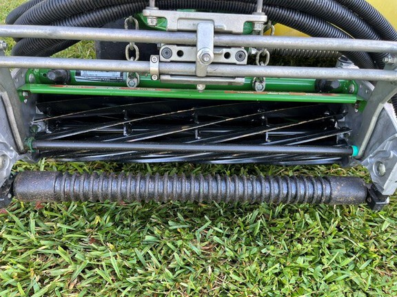 Pre-Owned John Deere 2700 in Boynton Beach, FL Photo 5