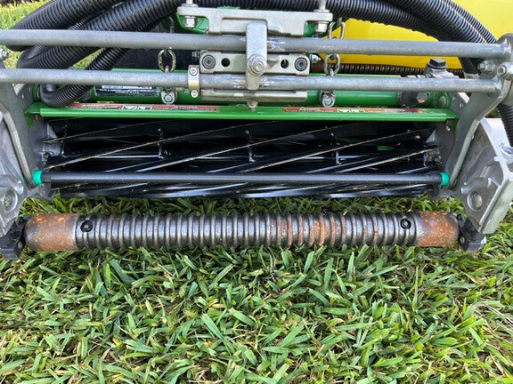 Pre-Owned John Deere 2700 in Boynton Beach, FL Photo 5