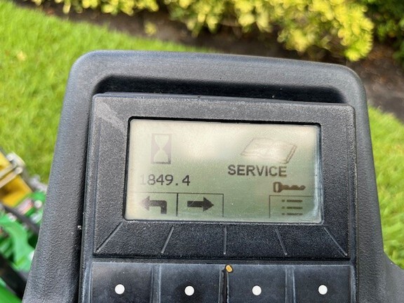 Pre-Owned John Deere 2700E in Boynton Beach, FL Photo 6