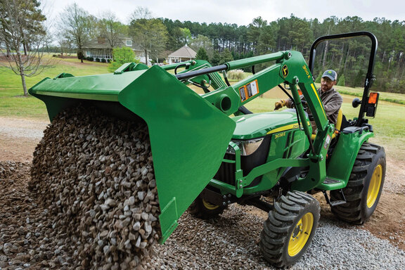 Pre-Owned John Deere 3025D Compact Tractor with 300E Loader in Orlando, FL Photo 4