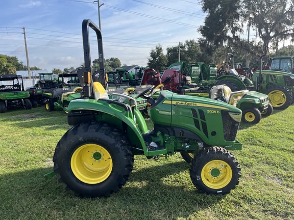 Image of John Deere 3025D
