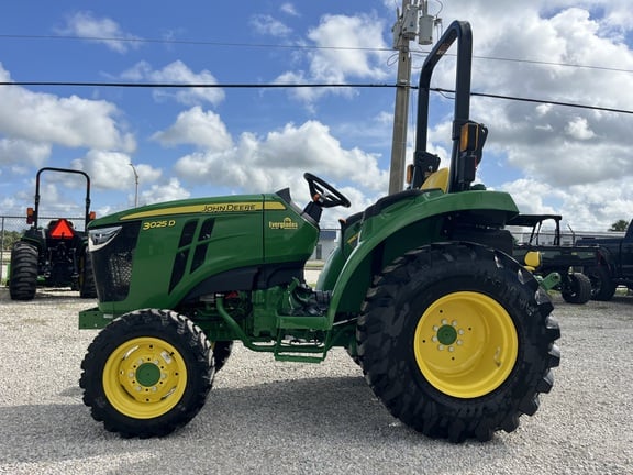 Image of John Deere 3025D
