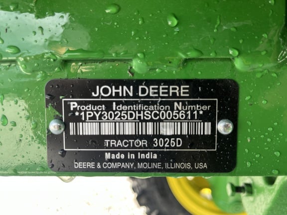 Pre-Owned John Deere 3025D in Immokalee, FL Photo 5