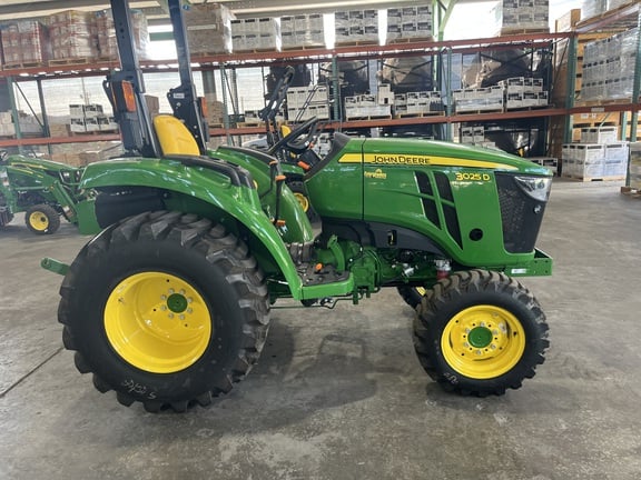Image of John Deere 3025D