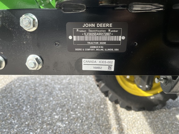 Pre-Owned John Deere 3025E in North Port, FL Photo 6
