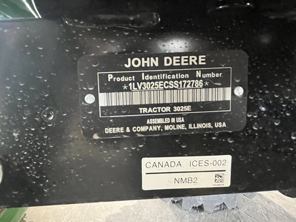 Pre-Owned John Deere 3025E in Palmetto, FL Photo 5