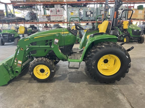 Image of John Deere 3025E