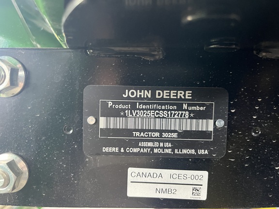 Pre-Owned John Deere 3025E in Palmetto, FL Photo 5