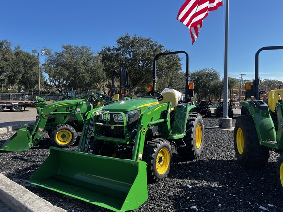 Image of John Deere 3025E