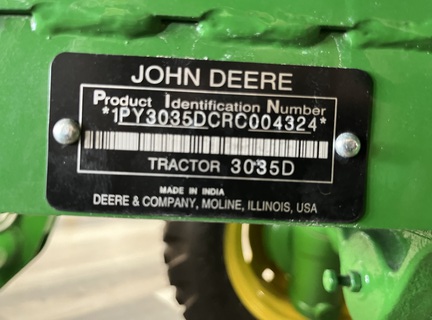 Pre-Owned John Deere 3035D in Fort Pierce, FL Photo 5