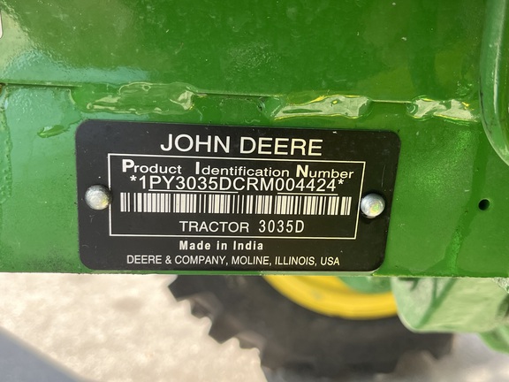 Pre-Owned John Deere 3035D in Okeechobee, FL Photo 5