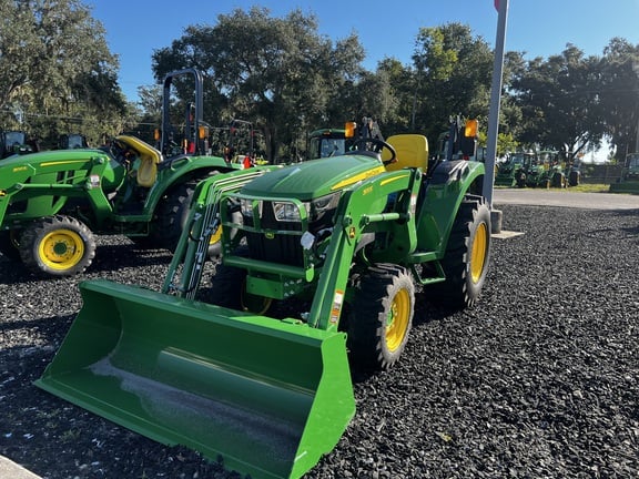 Image of John Deere 3035D