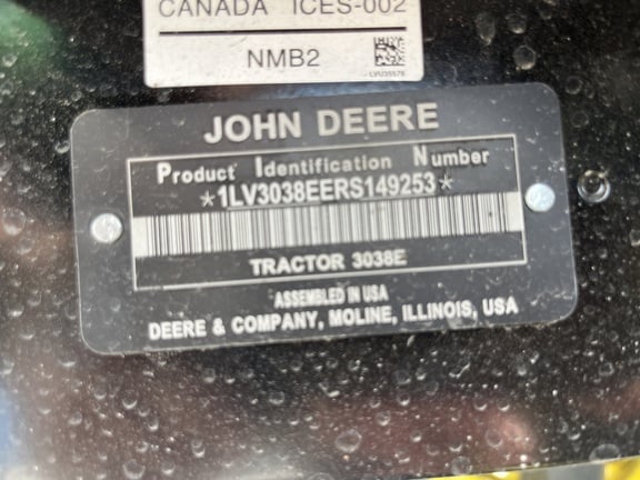 Pre-Owned John Deere 3038E in Immokalee, FL Photo 6