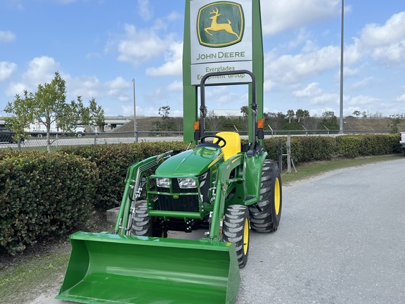 Image of John Deere 3038E