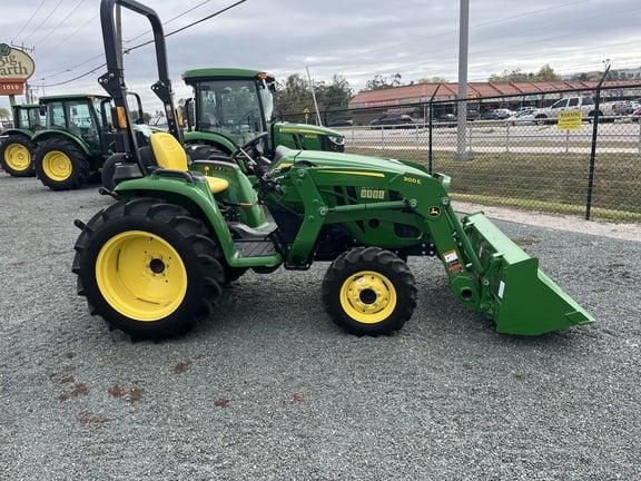Image of John Deere 3038E