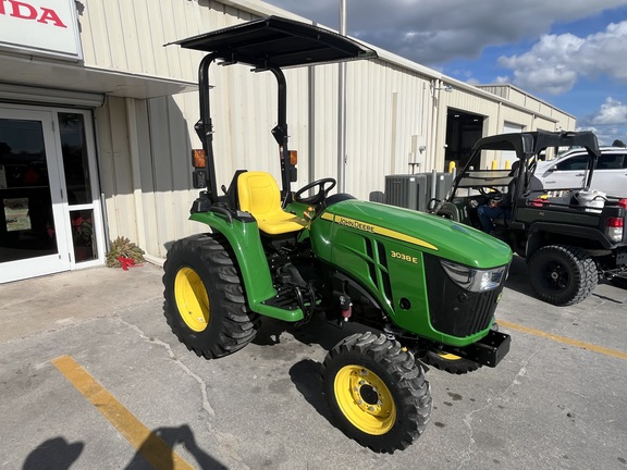 Image of John Deere 3038E